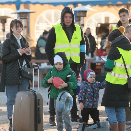 Misson Without Borders at Palanca, Moldova providing aid to Ukrainians fleeing the violence of war